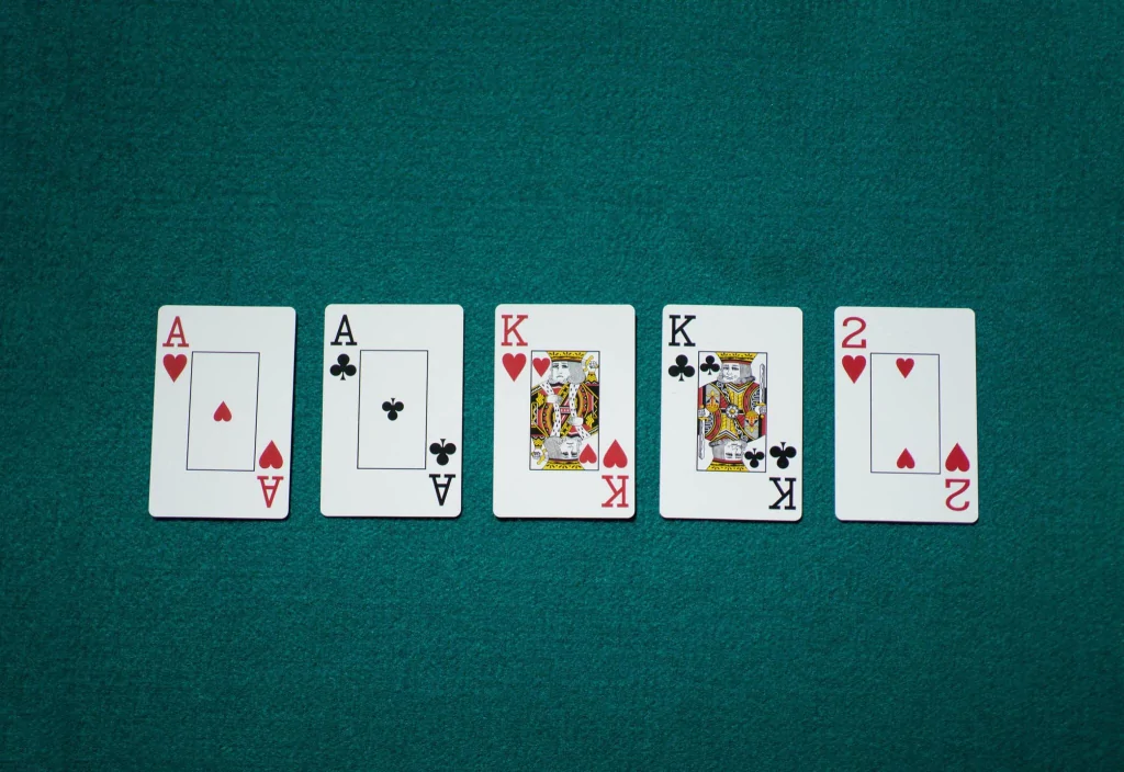 steptodown.com606753 ტოპ 10 ტერმინი, რომელსაც პოკერის თამაშისას ყველაზე ხშირად მოისმენ